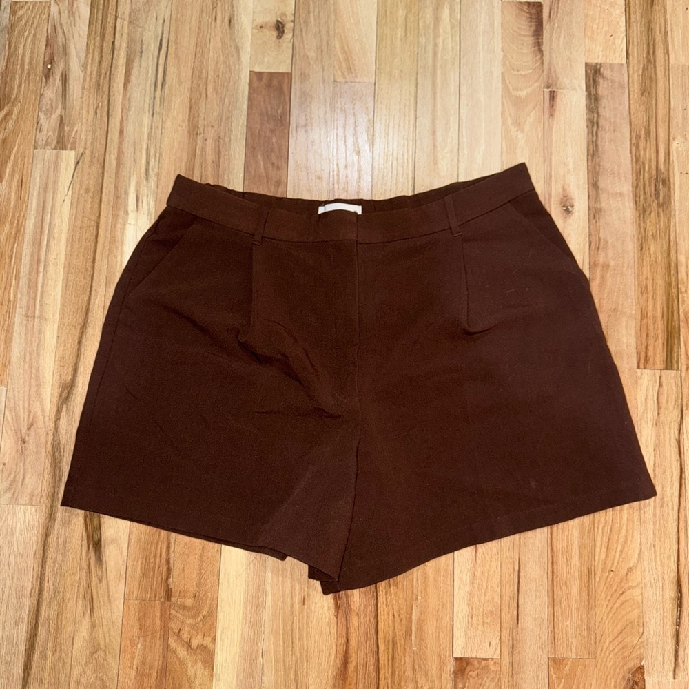Abercrombie Brown Pleated Shorts